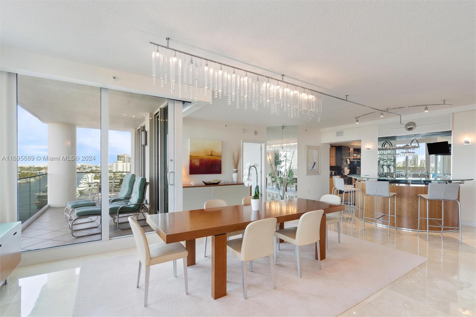HARBOURAGE PLACE CONDO - Residential