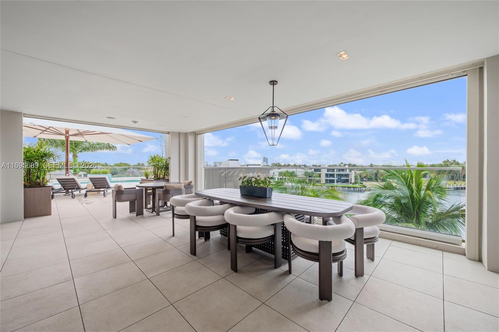 HARBOURAGE PLACE CONDO - Residential