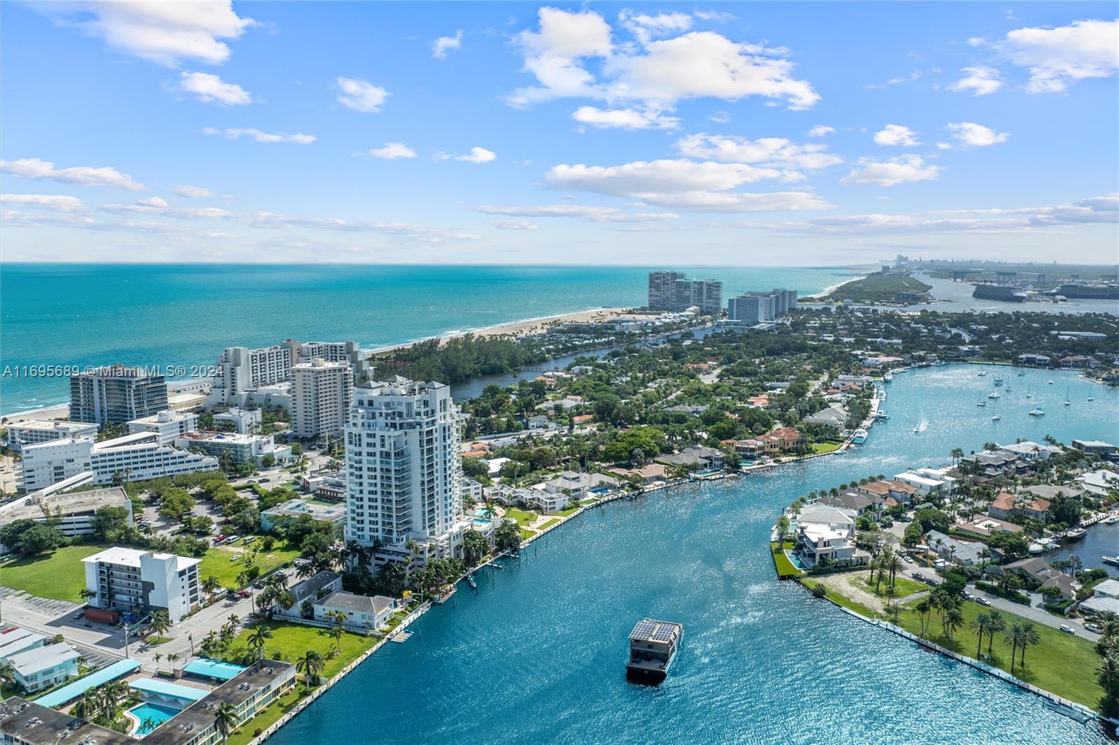 3055 Harbor Dr 1202