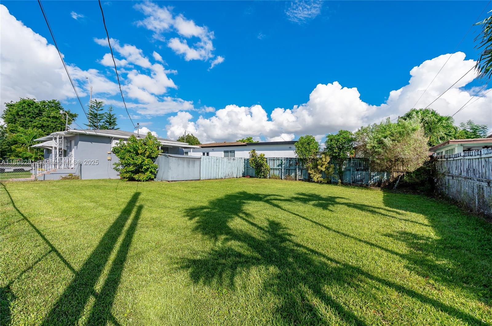 View photos, virtual tours, details... 6595 SW 31st St