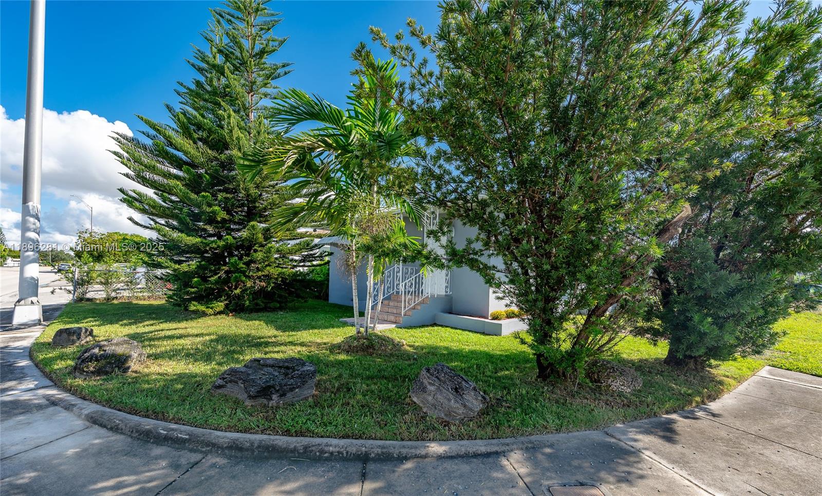 CORAL VILLAS REV - Residential