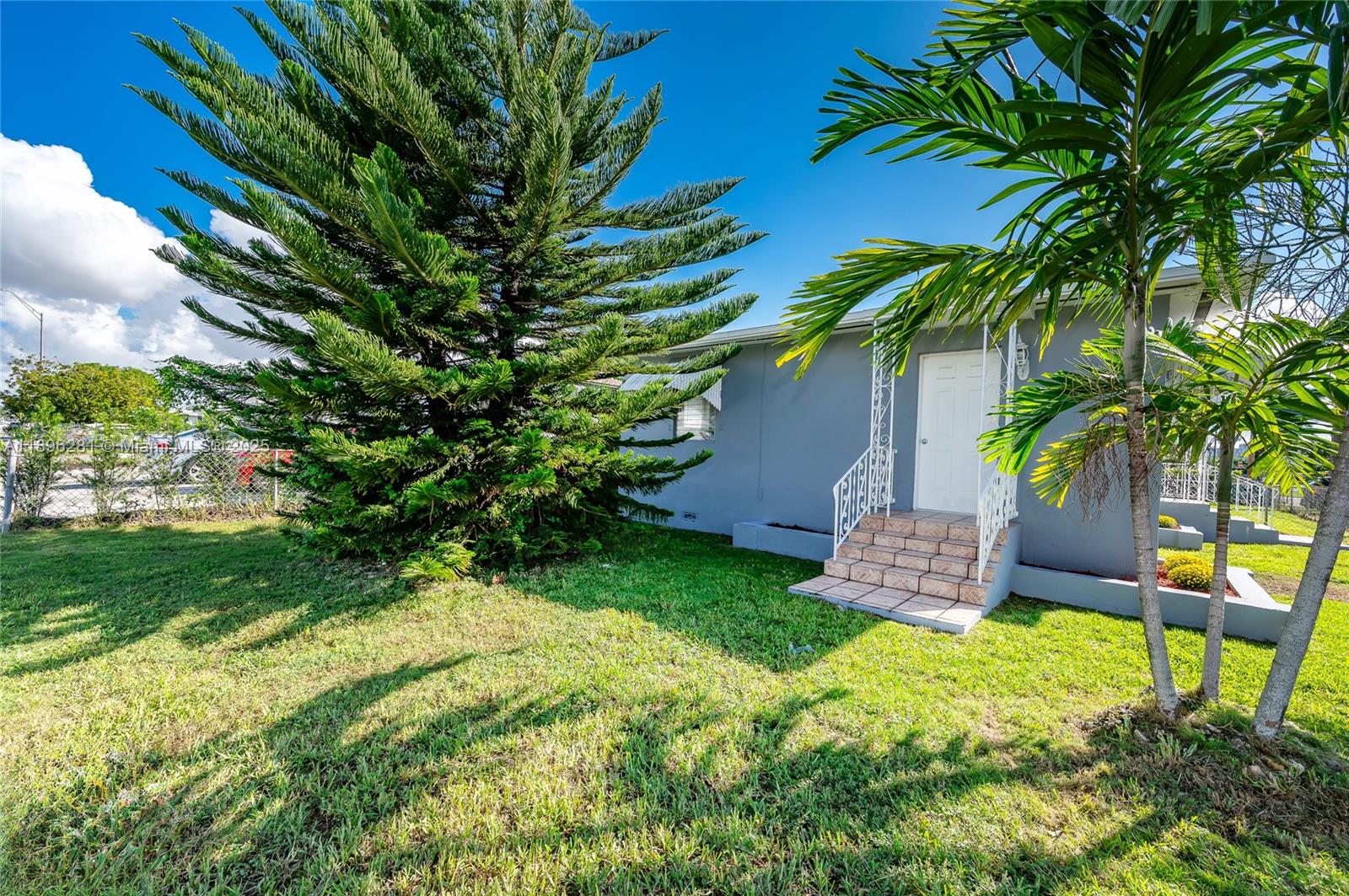 CORAL VILLAS REV - Residential