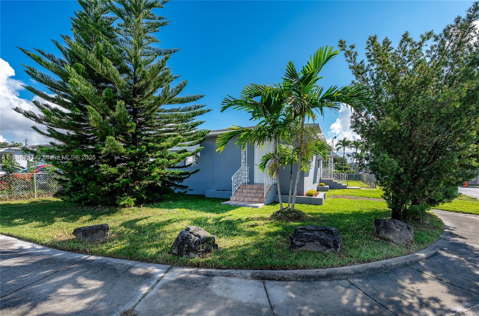 CORAL VILLAS REV - Residential