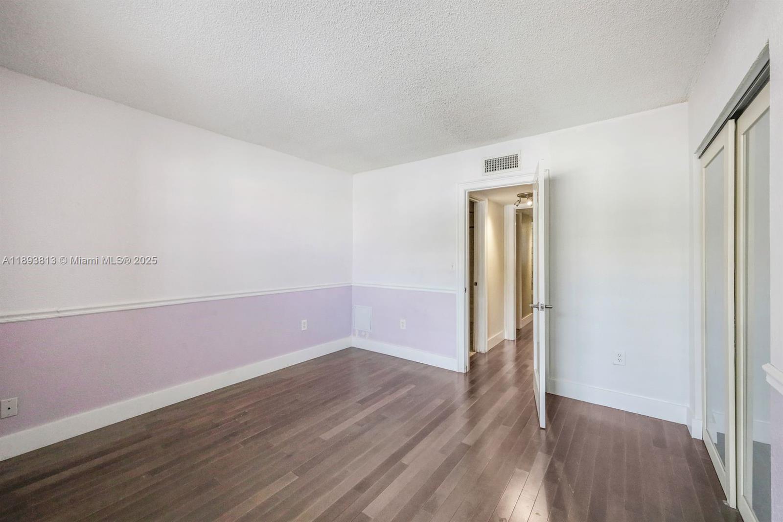 THE BERKELEY CONDO - Residential