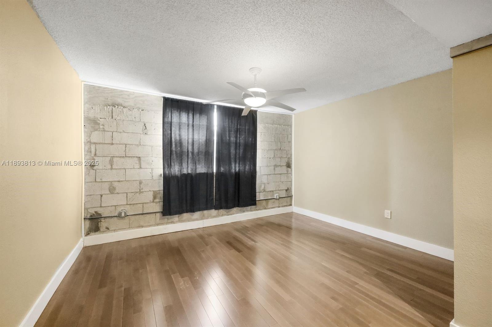 THE BERKELEY CONDO - Residential