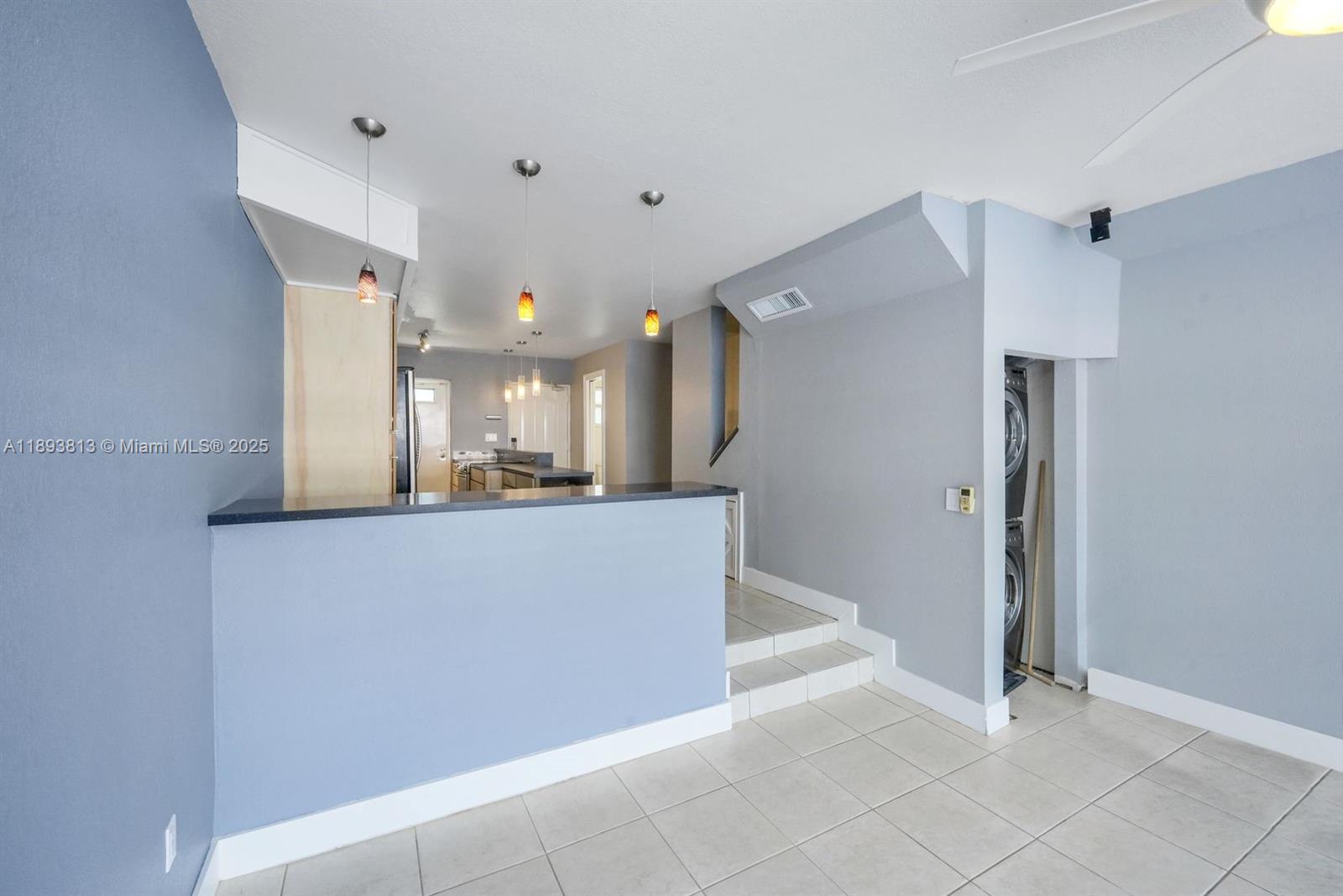 THE BERKELEY CONDO - Residential