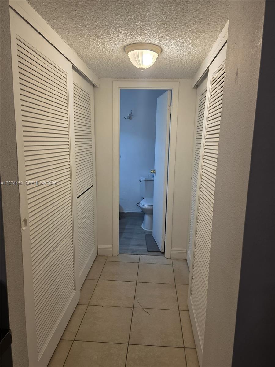 VENETIAN GARDENS AT COUNT - Residential Lease