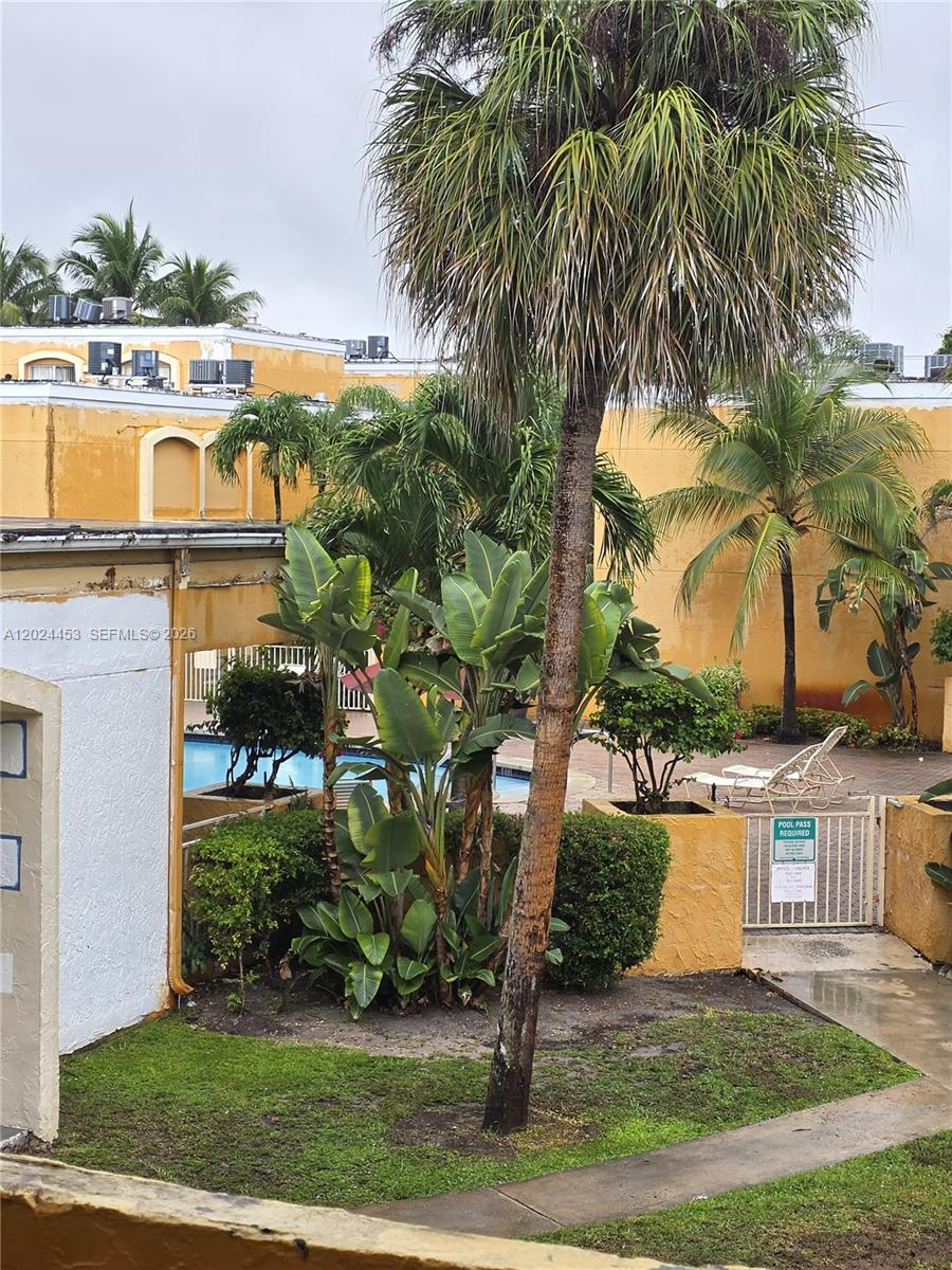 VENETIAN GARDENS AT COUNT - Residential Lease