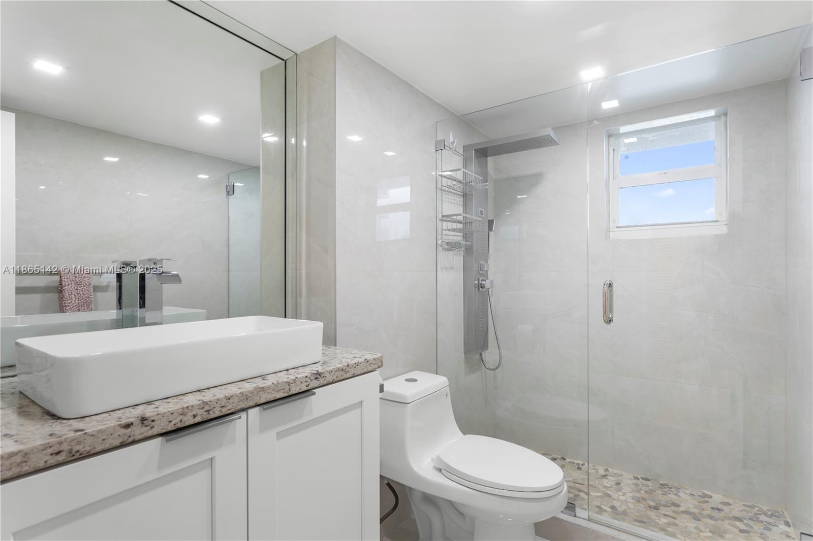 2101 S Ocean 1001