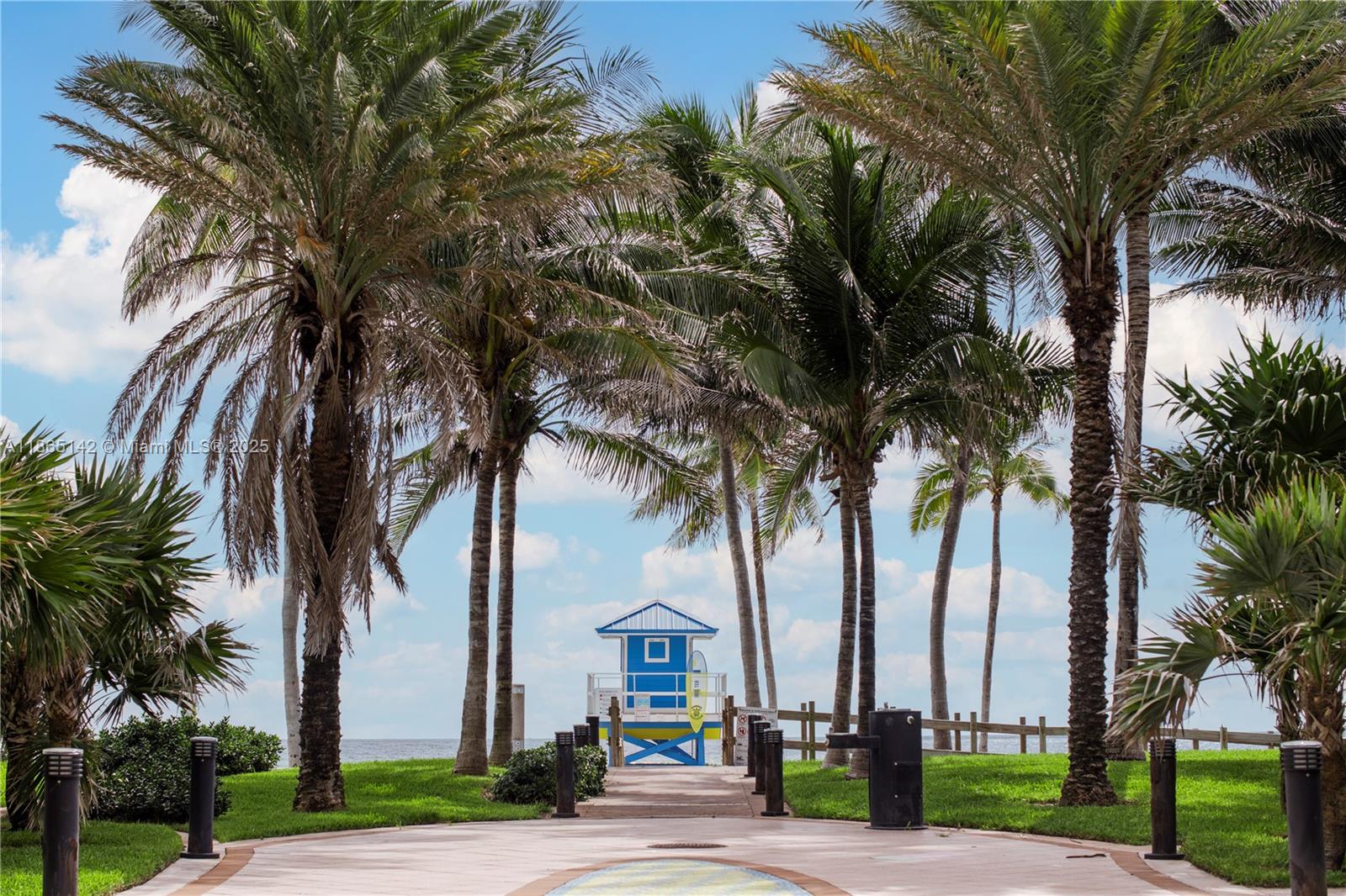 QUADOMAIN TOWER I AND IV - Residential