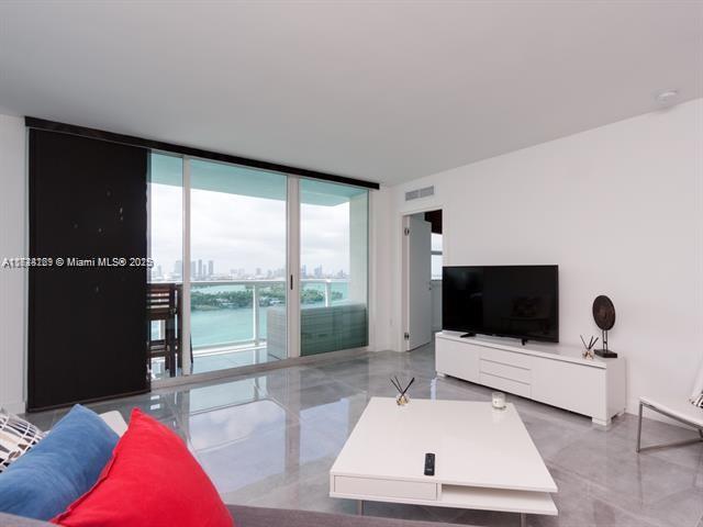 THE FLORIDIAN CONDO - Residential