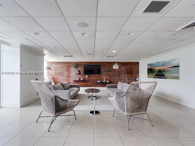 THE FLORIDIAN CONDO - Residential