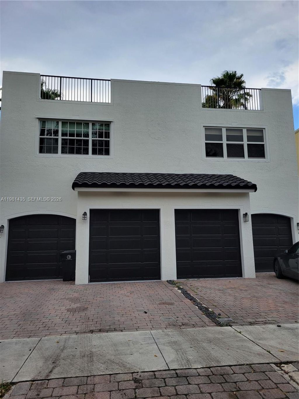 Photo of 413 SW 5th St, Fort Lauderdale, FL 33315 (MLS # A11981435)