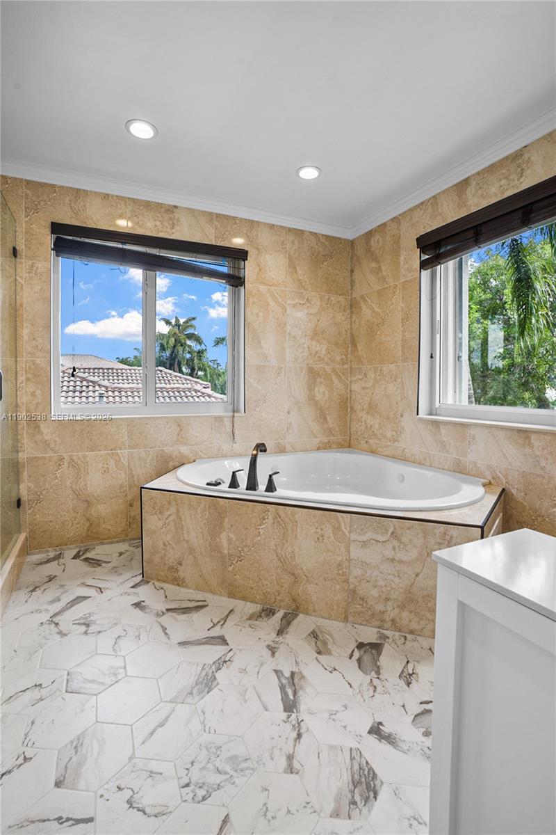 SAWGRASS PRESERVE - Residential