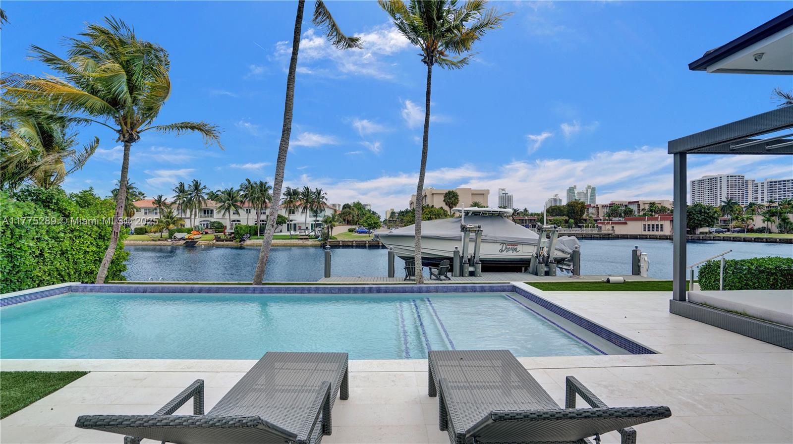 DIPLOMAT GOLF ESTATES - Residential
