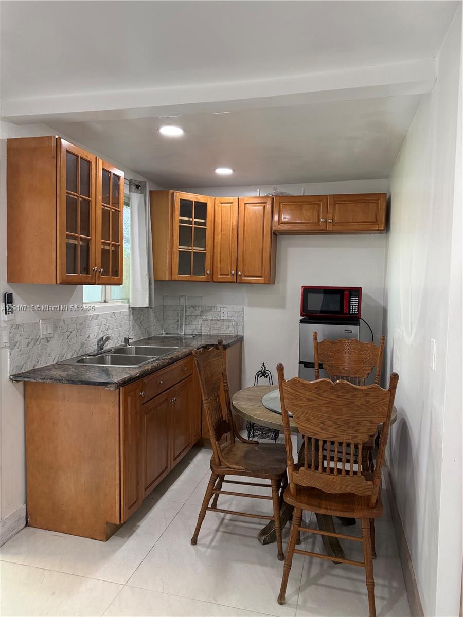 DRIFTWOOD ESTATES NO 29 - Residential Lease