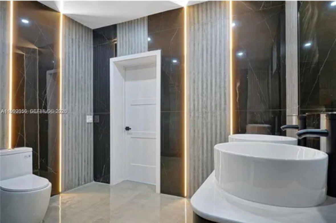 SHADOWLAWN EXTENSION SUB - Residential