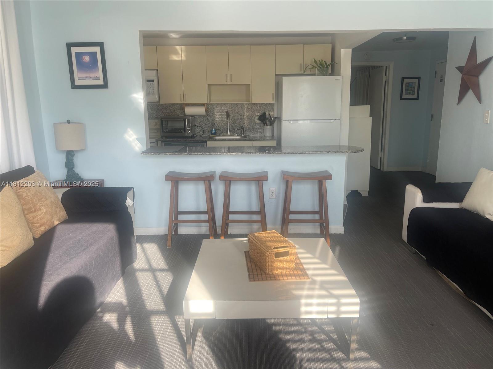 918 Ocean Dr 208