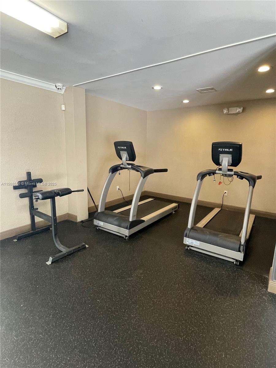 BAYVIEW PALMS CONDO - Residential