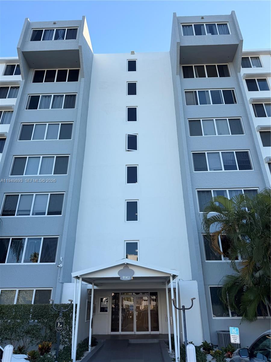 DADELAND PLACE CONDO - Residential