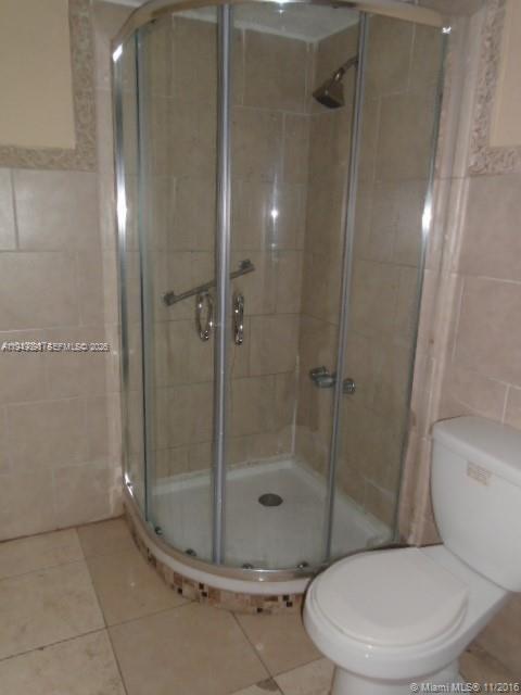 DADELAND PLACE CONDO - Residential