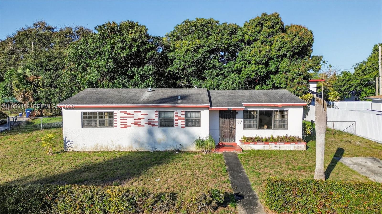 COLONIAL HOMES - Residential