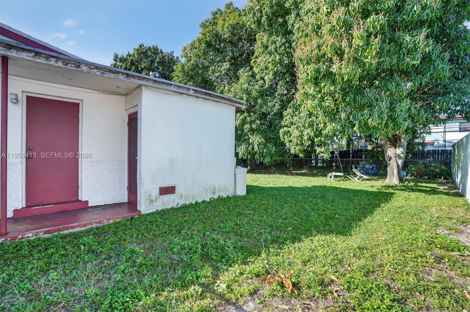 COLONIAL HOMES - Residential