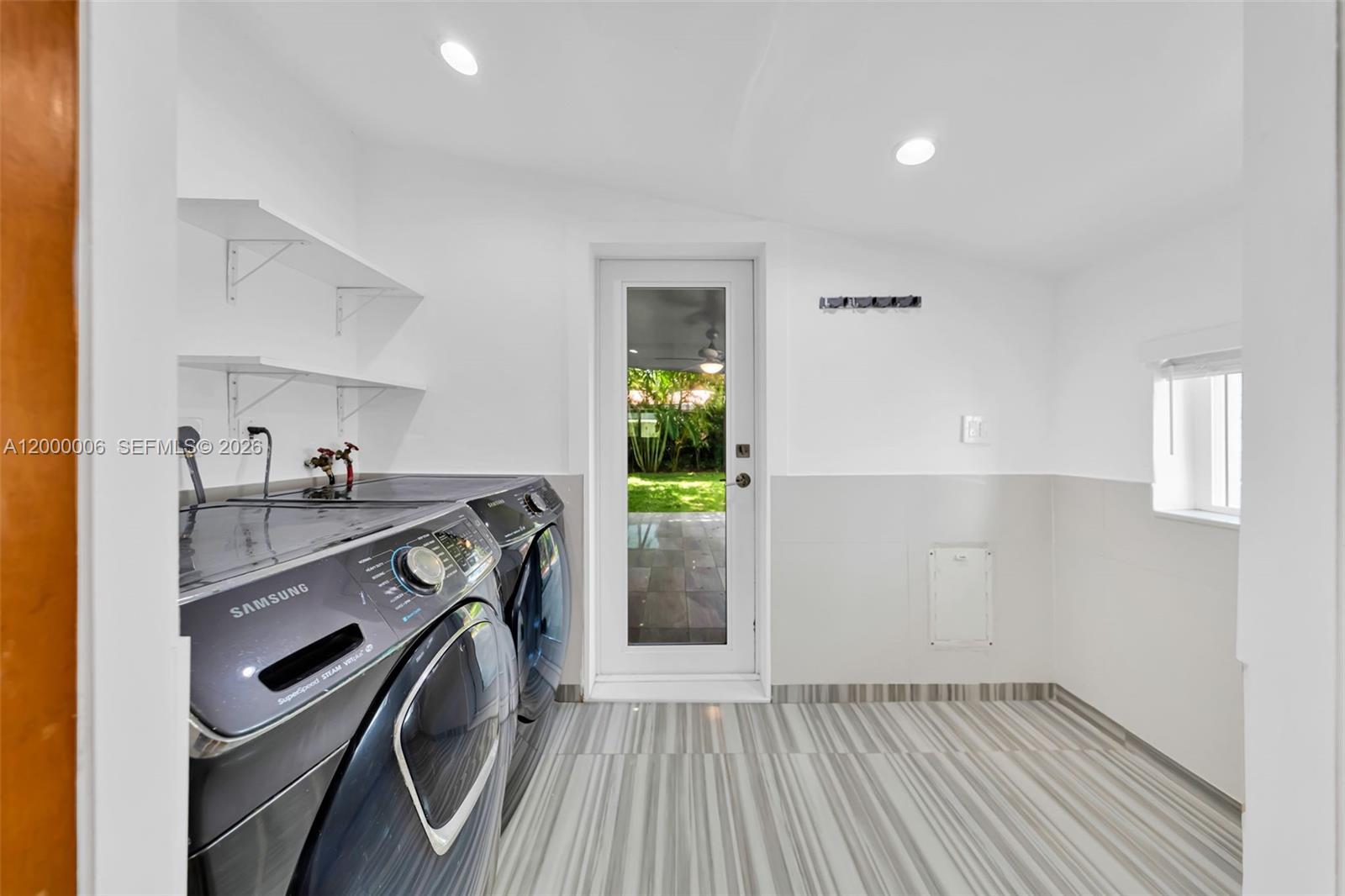 SHORE ACRES AMD PL - Residential