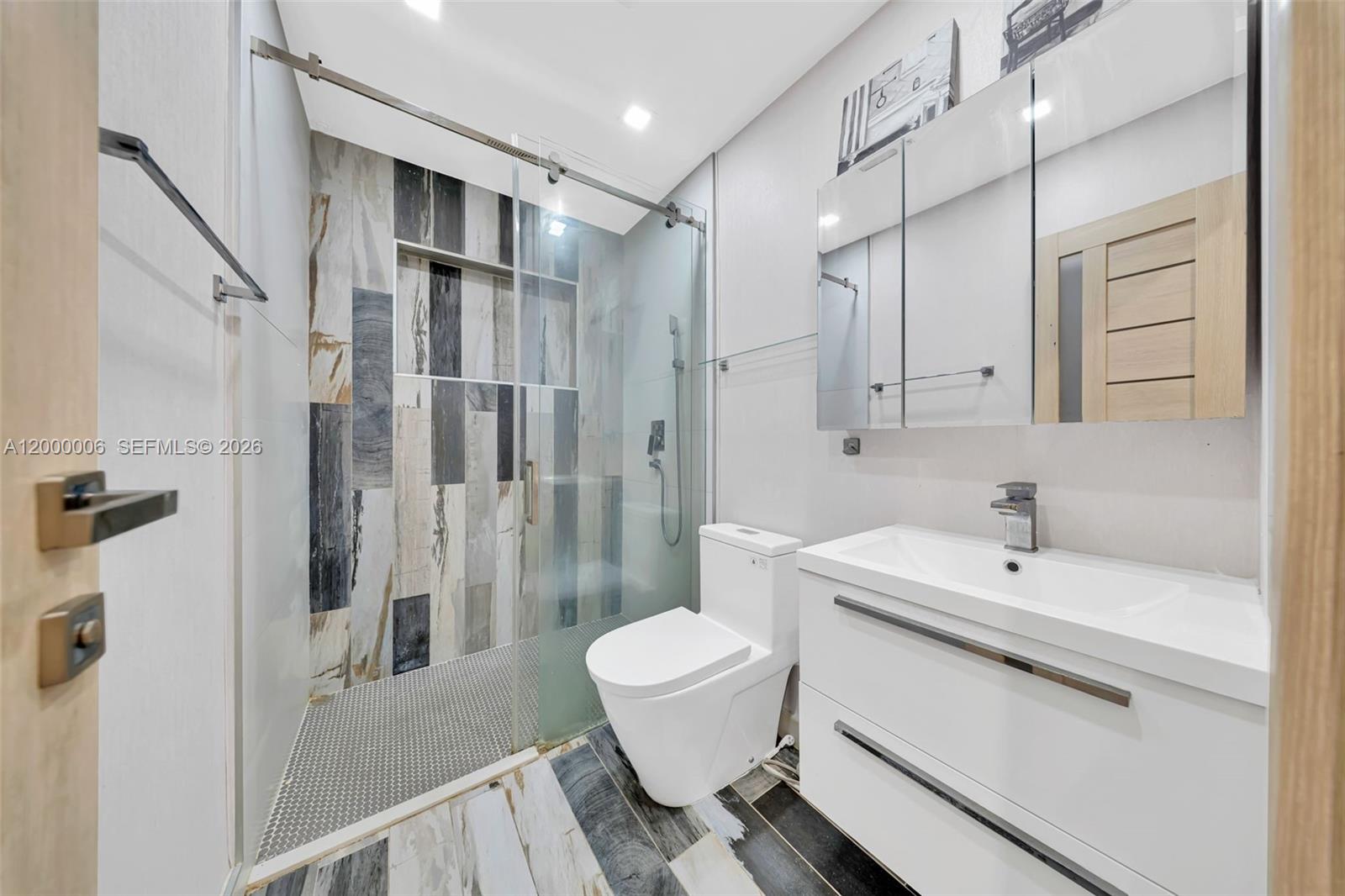 SHORE ACRES AMD PL - Residential