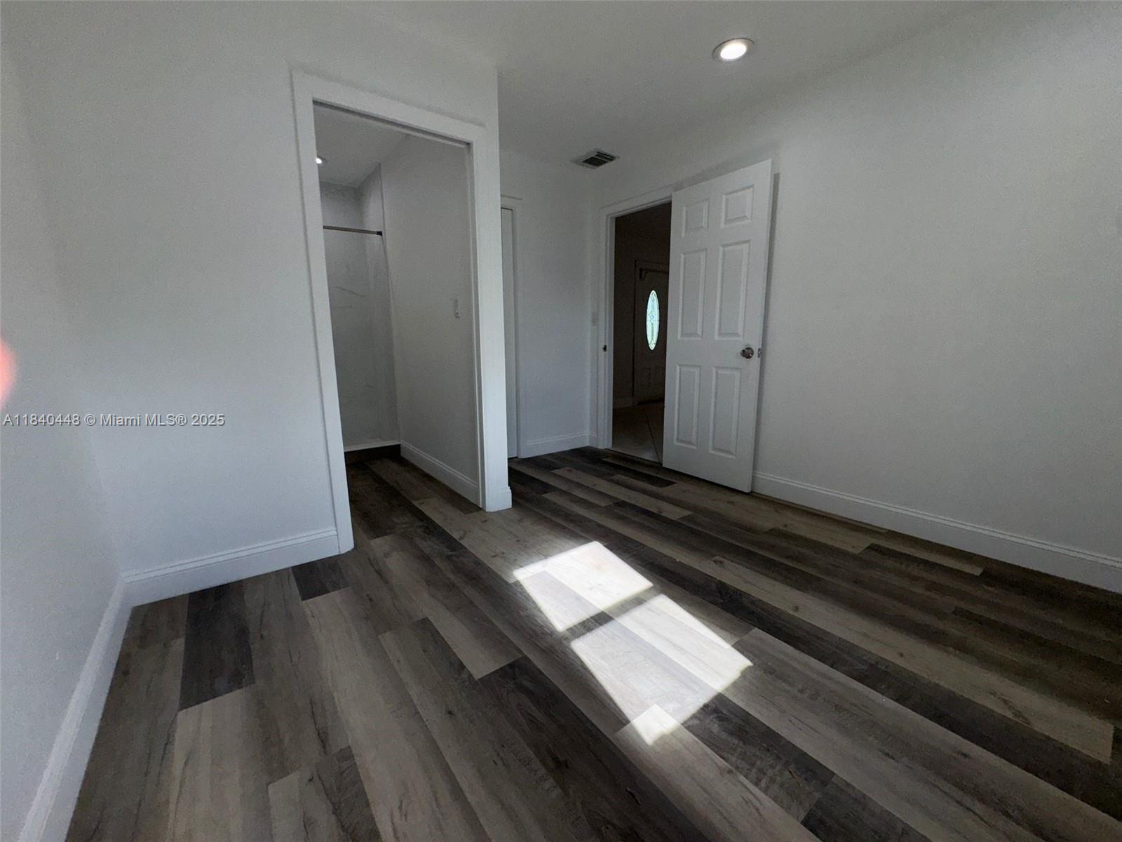 MELROSE MANOR - Residential