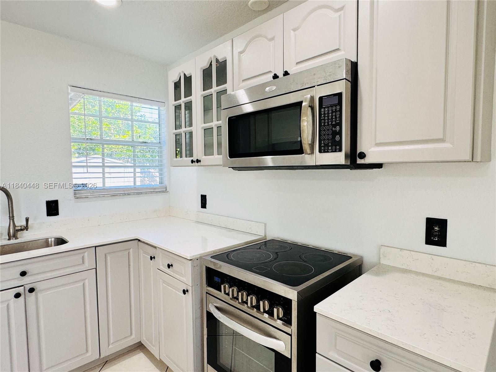 MELROSE MANOR - Residential