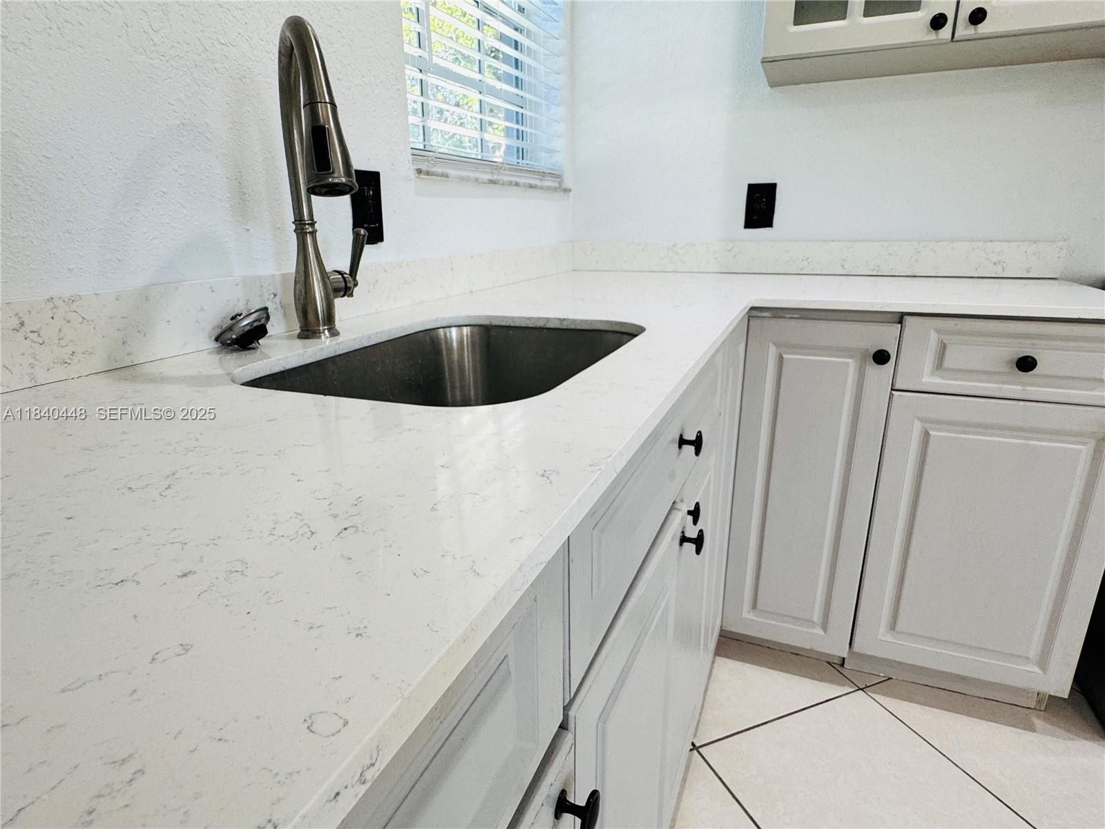 MELROSE MANOR - Residential