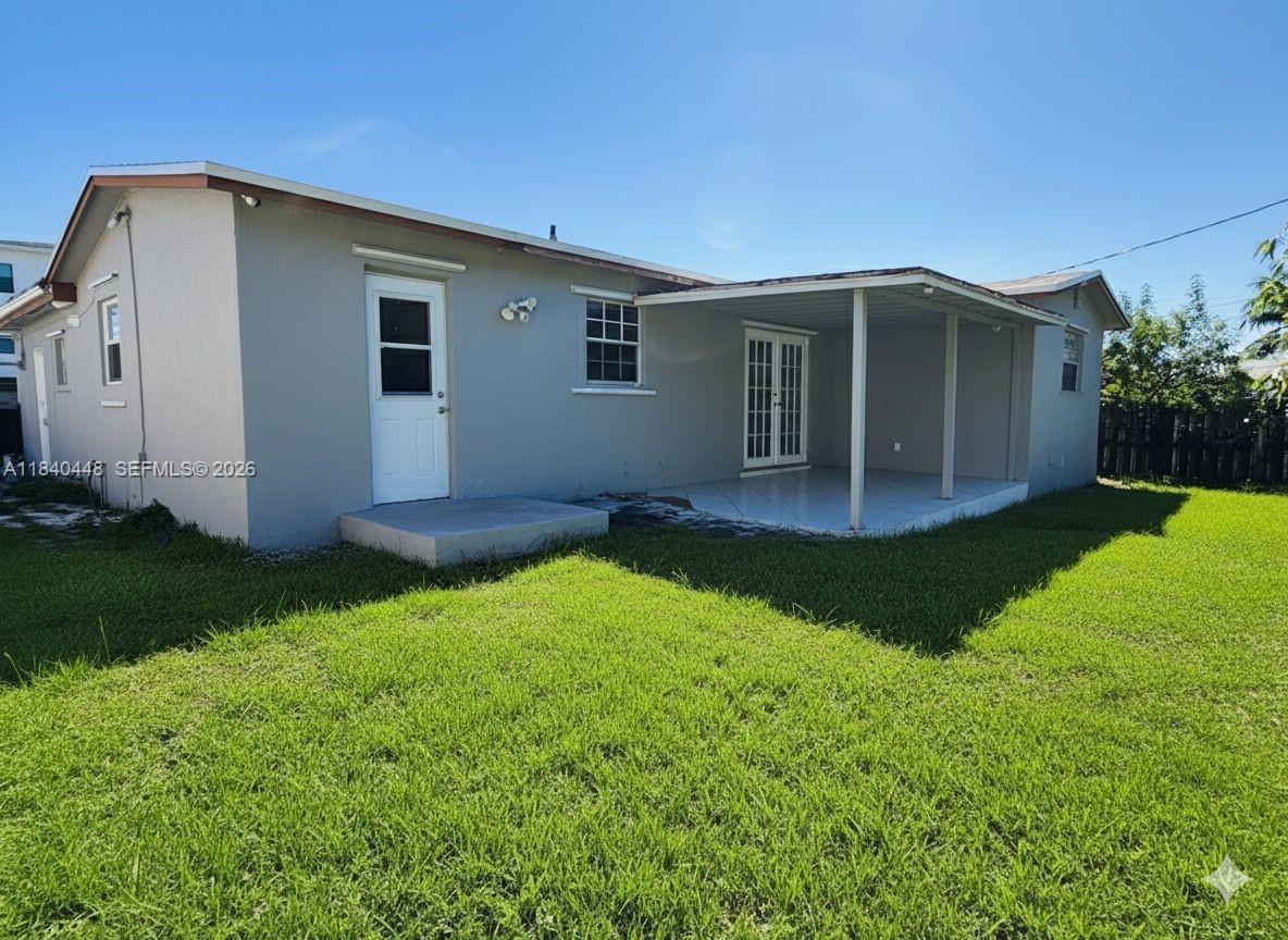 MELROSE MANOR - Residential