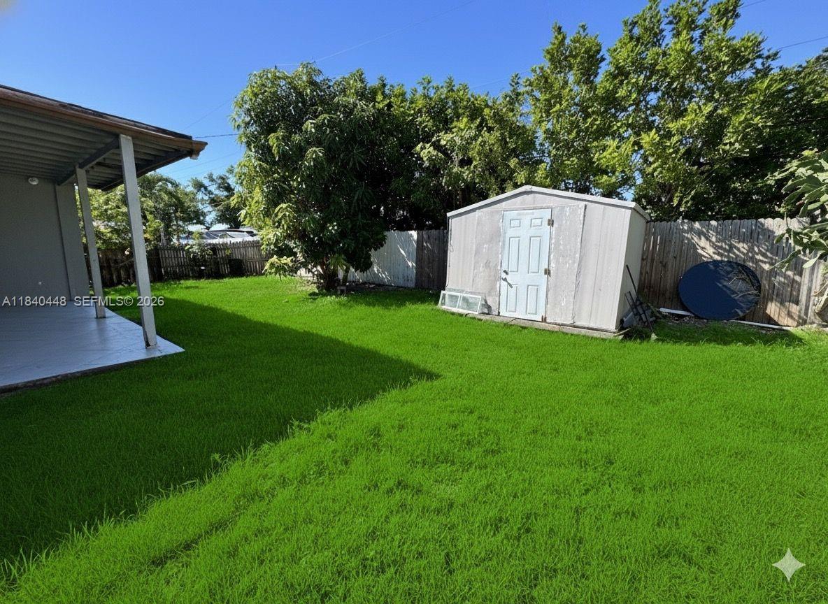 MELROSE MANOR - Residential