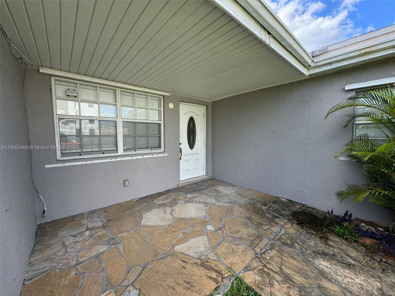 433 SW 28th Ave