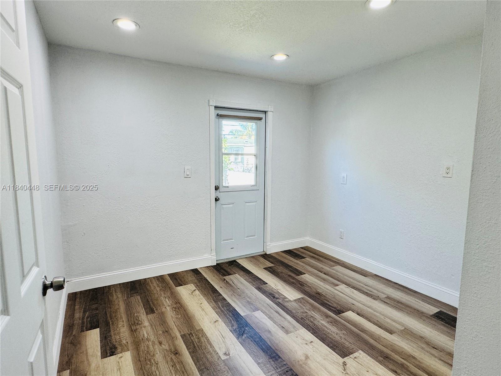 MELROSE MANOR - Residential