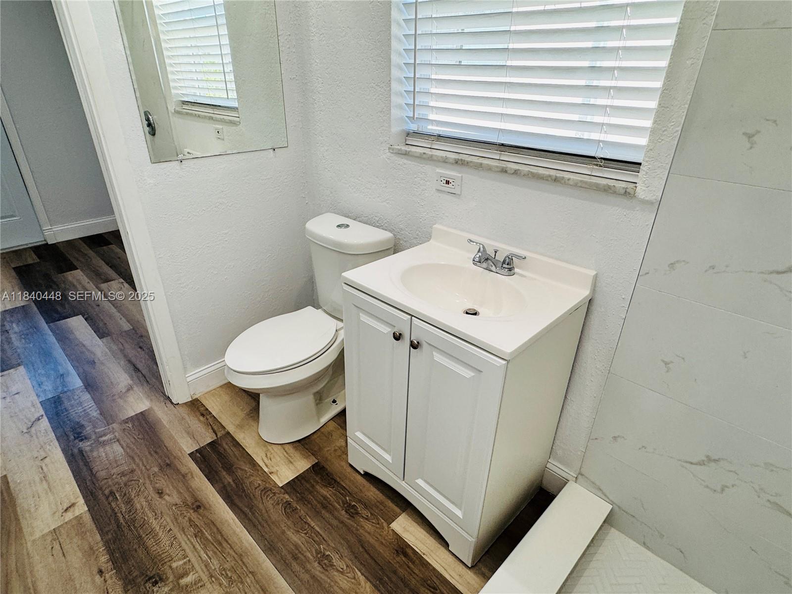 MELROSE MANOR - Residential