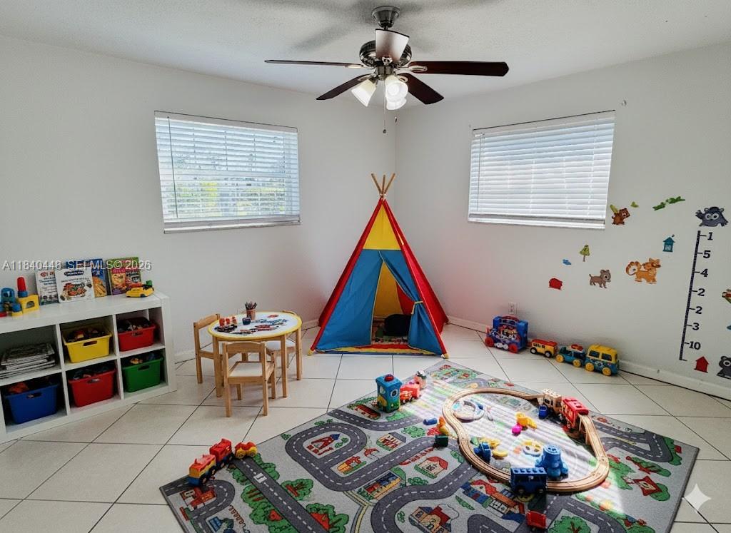 MELROSE MANOR - Residential