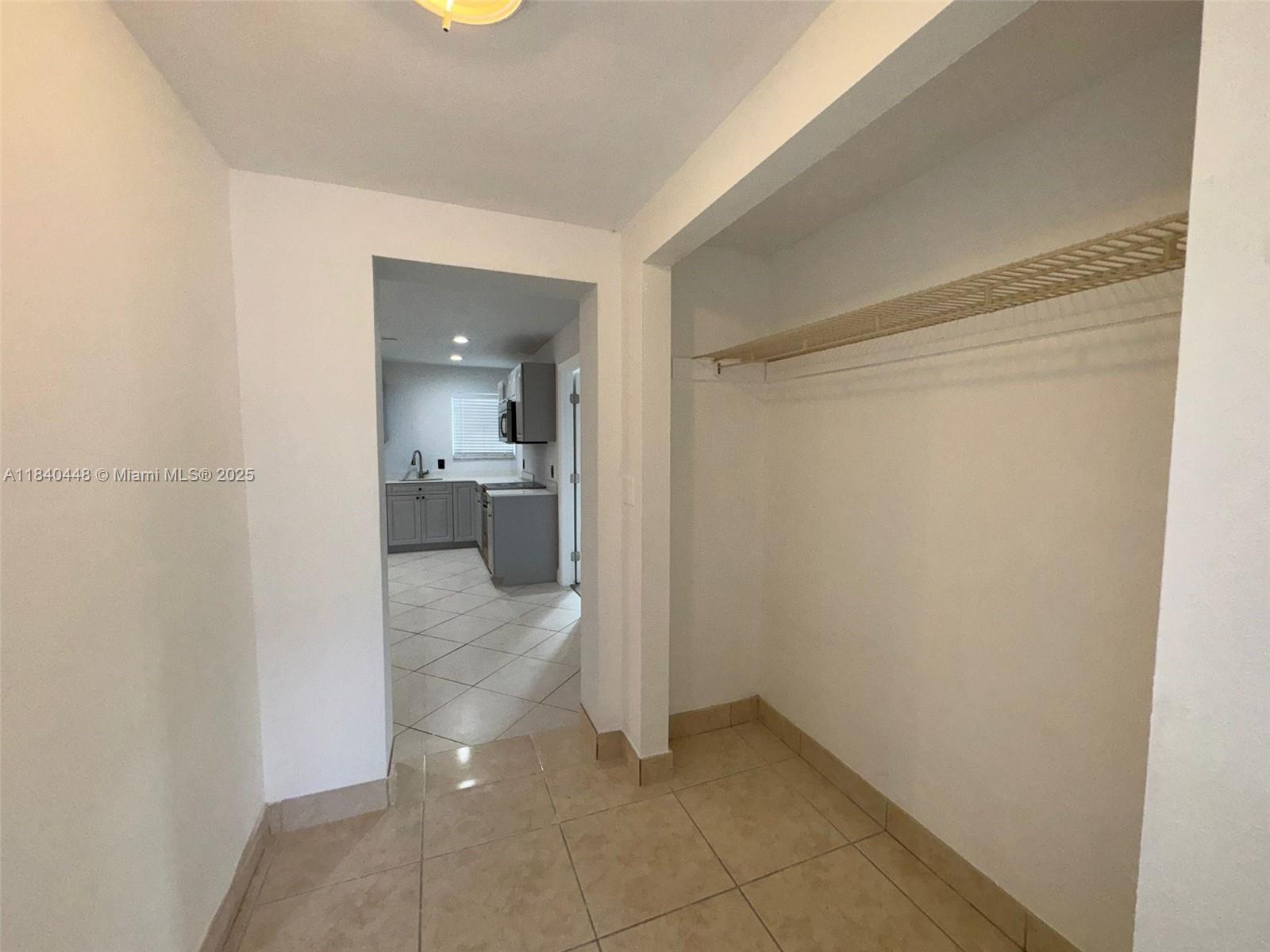 MELROSE MANOR - Residential