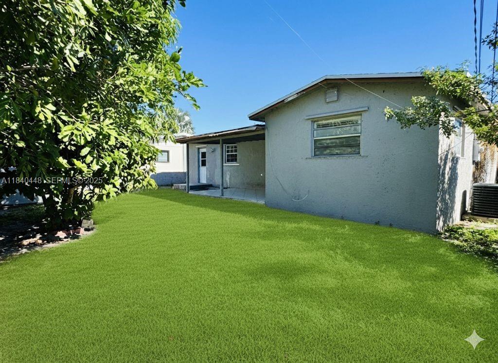 MELROSE MANOR - Residential