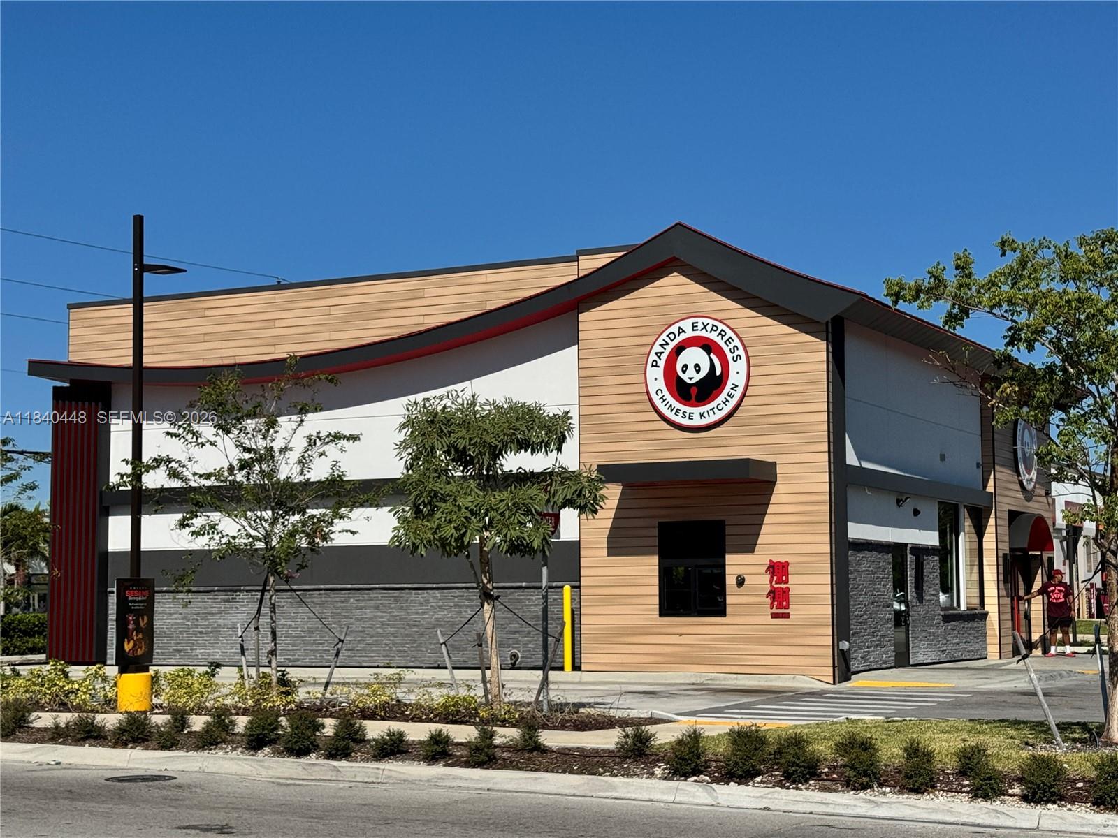 MELROSE MANOR - Residential