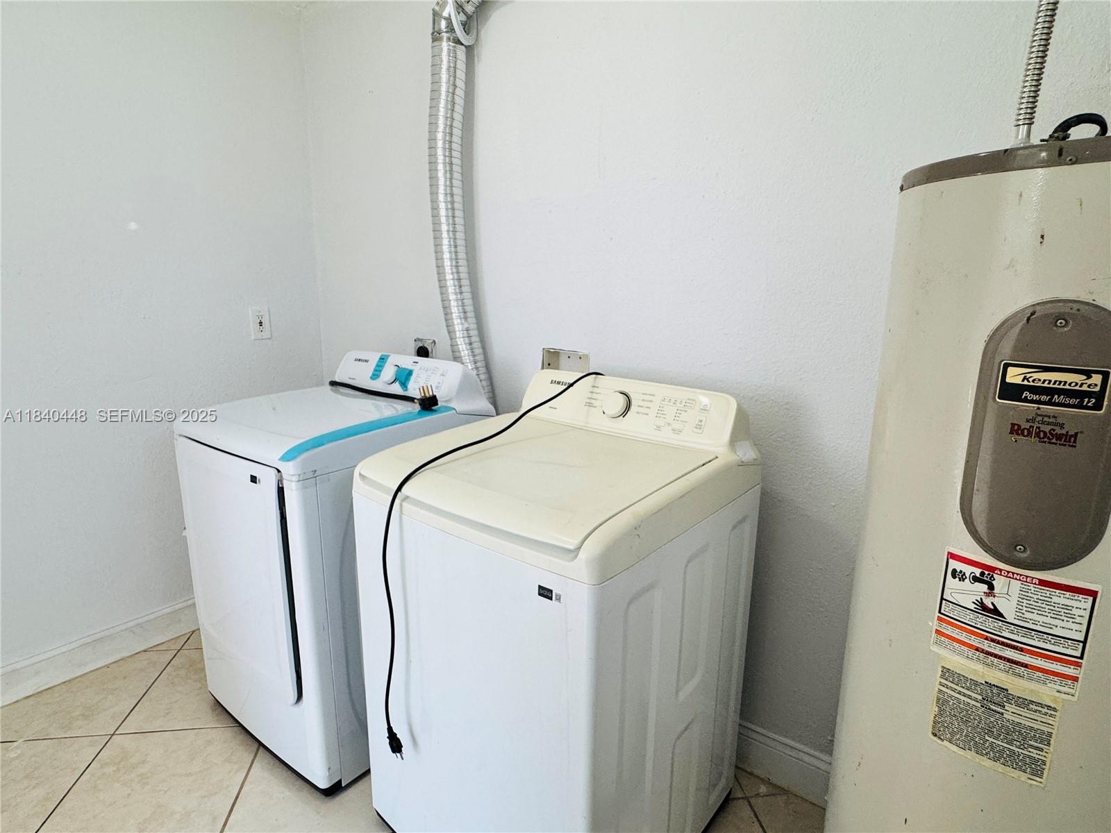 MELROSE MANOR - Residential