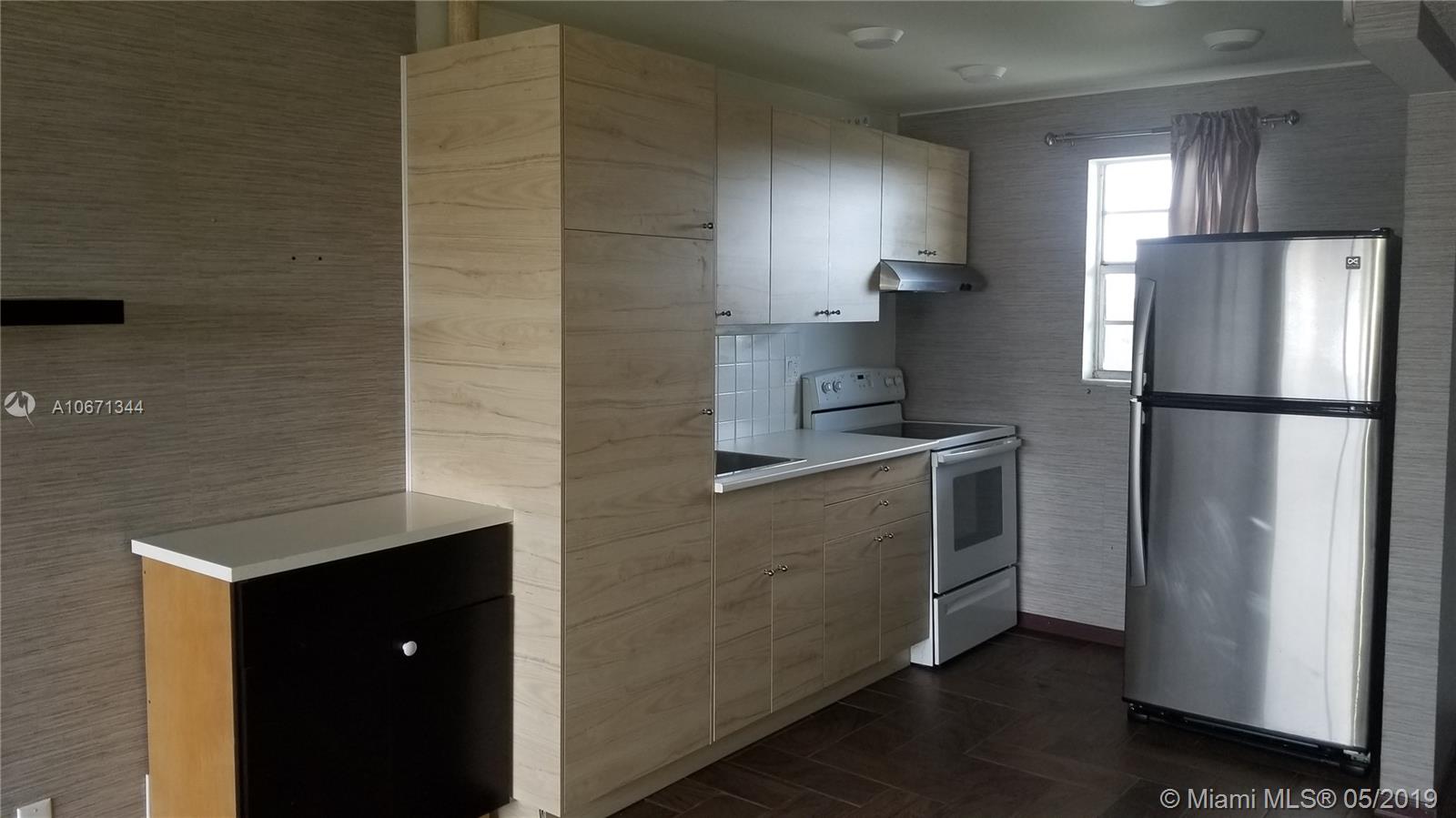 PARKSIDE TOWERS CONDO - Residential Lease