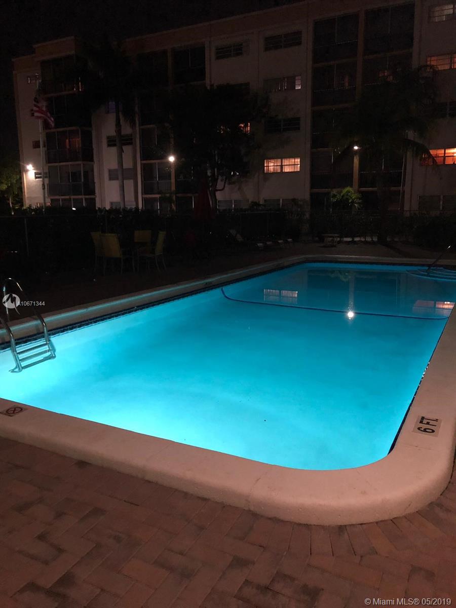 PARKSIDE TOWERS CONDO - Residential Lease