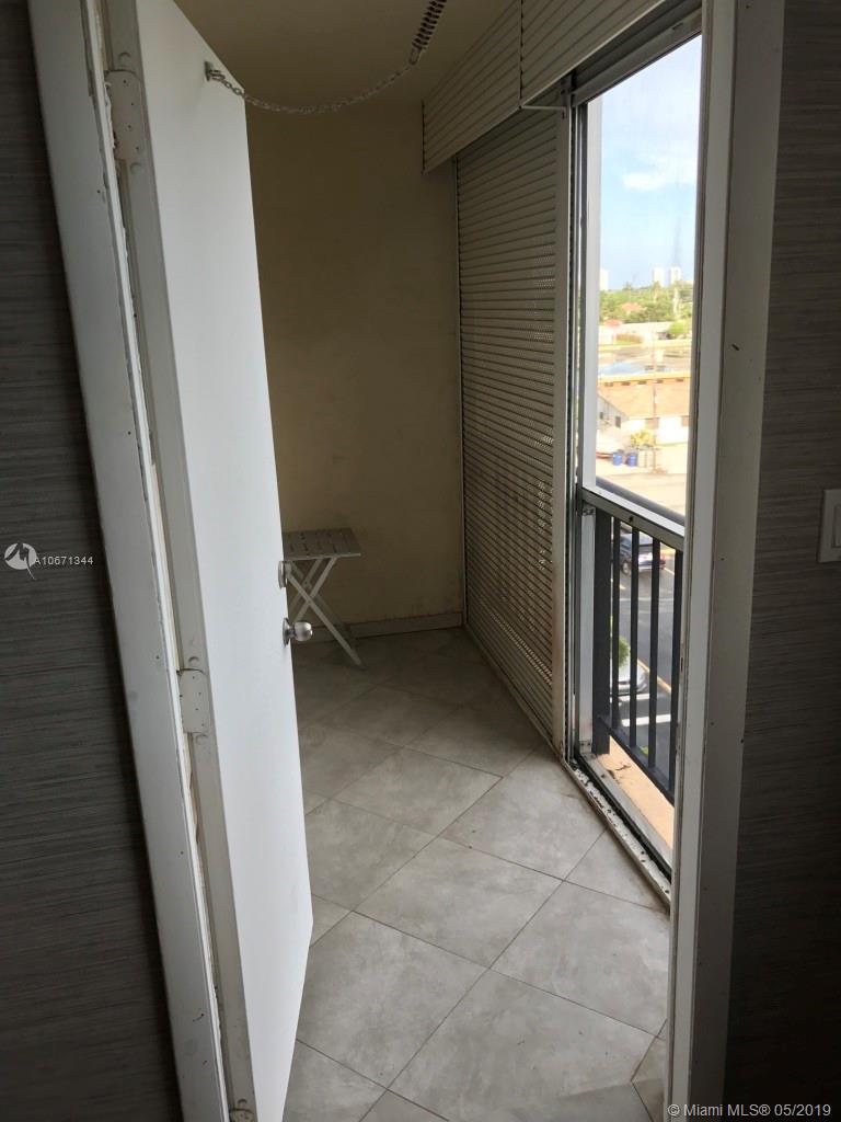 PARKSIDE TOWERS CONDO - Residential Lease