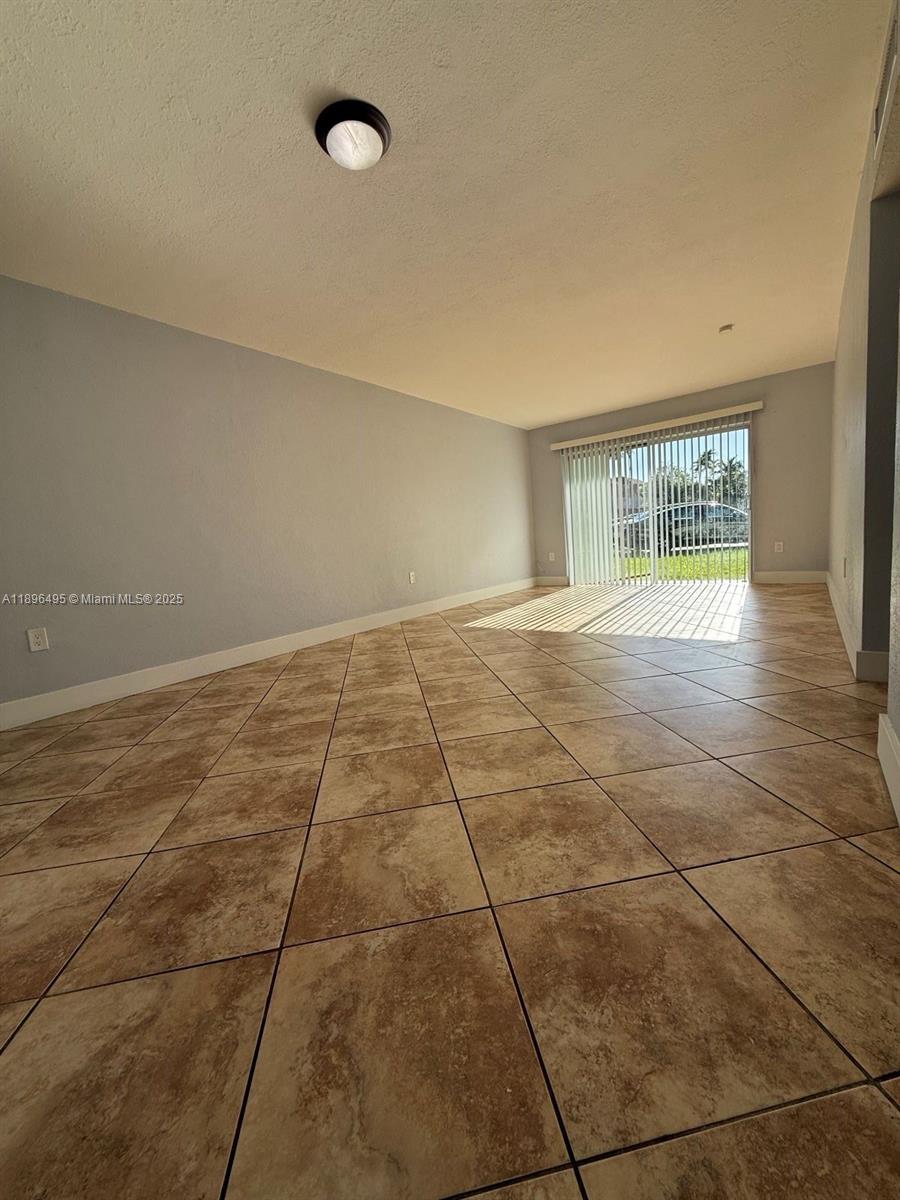 VILLAGE AT DADELAND CONDO - Residential Lease