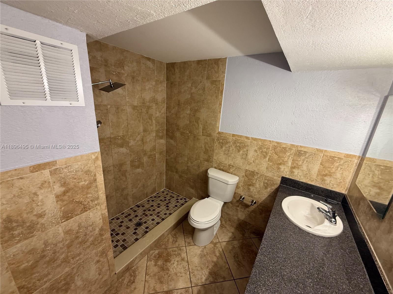 VILLAGE AT DADELAND CONDO - Residential Lease