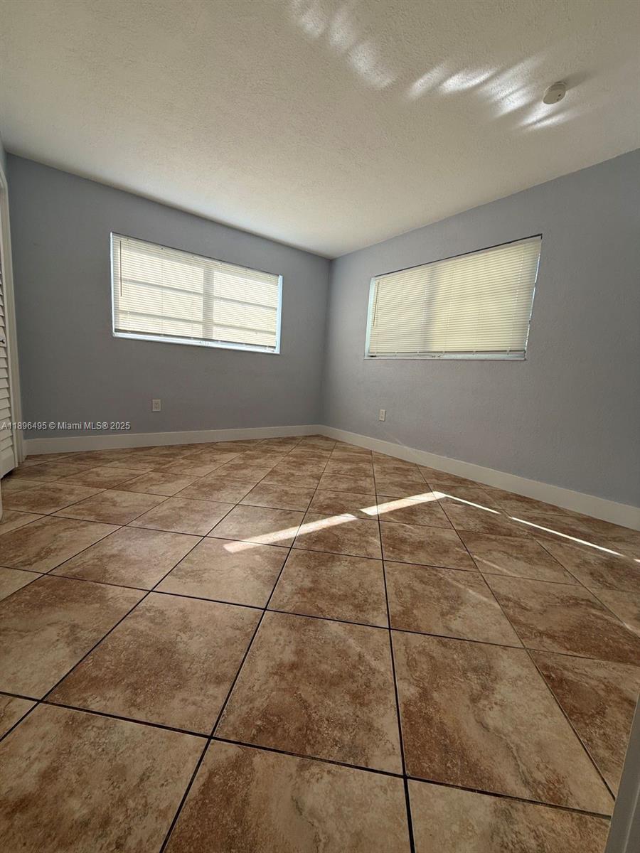 VILLAGE AT DADELAND CONDO - Residential Lease