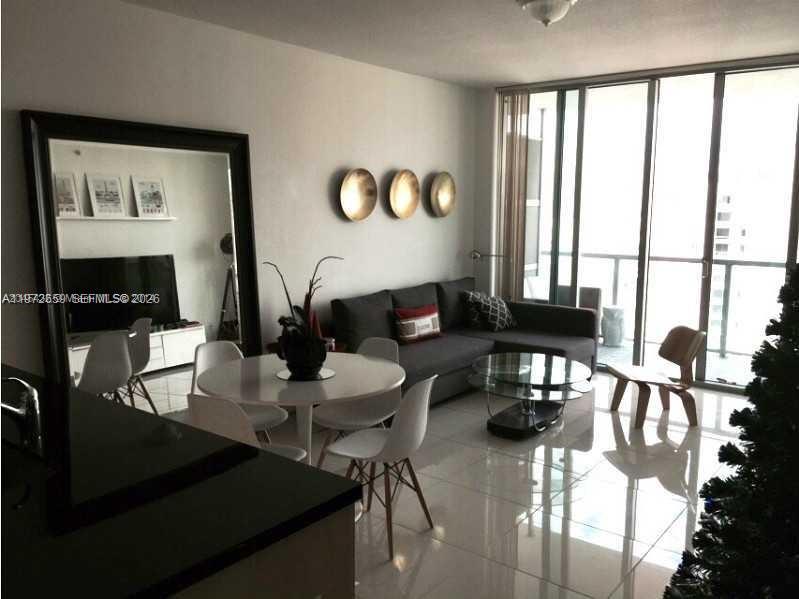 1111 SW 1st Ave 3724-N