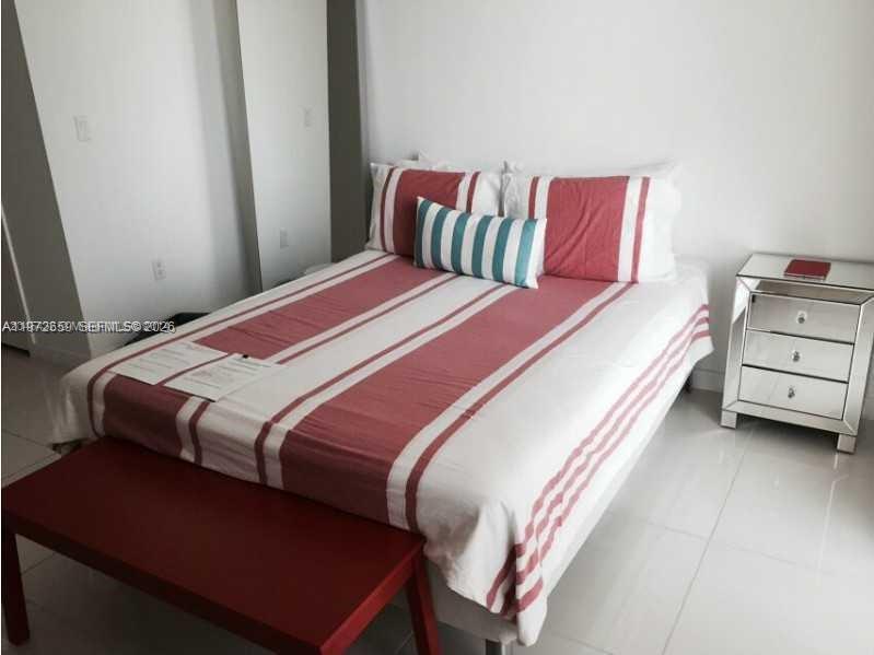 1111 SW 1st Ave 3724-N